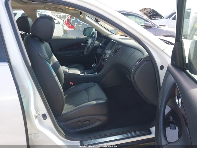 44727942 :رقم المزاد ، JN1BJ0RRXHM403174 vin ، 2017 Infiniti Qx50 مزاد بيع