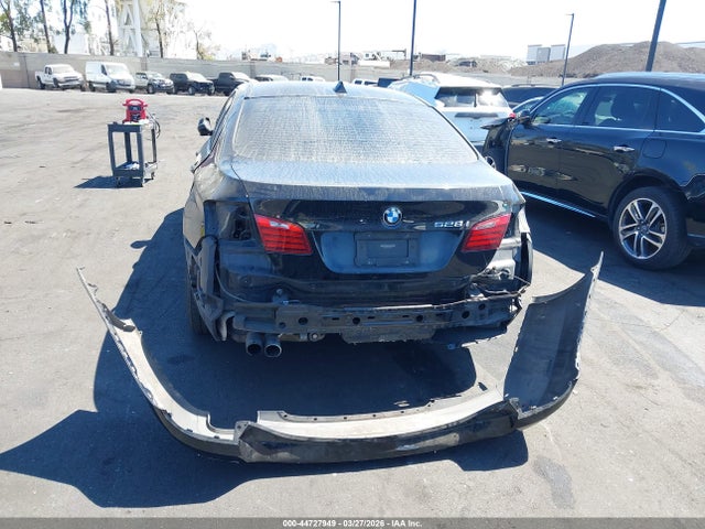Продажа на аукционе авто 2015 Bmw 528i, vin: WBA5A5C50FD516154, номер лота: 44727949