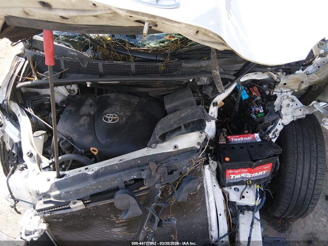 44727952 :رقم المزاد ، 5TDYZ3DC6HS821207 vin ، 2017 Toyota Sienna Xle 8 Passenger مزاد بيع