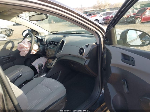 1G1JA5SHXG4110695 Chevrolet Sonic Ls Auto