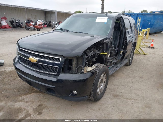 2013 CHEVROLET TAHOE 1GNSCBE03DR351966 Photo 1