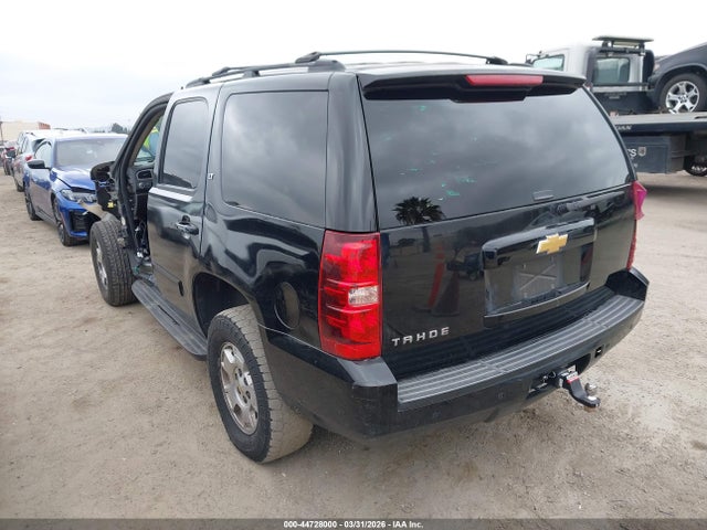 2013 CHEVROLET TAHOE 1GNSCBE03DR351966 Photo 2