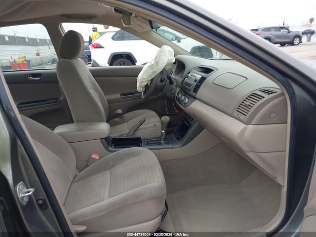 2005 TOYOTA CAMRY 4T1BE32K35U526094 Photo 4