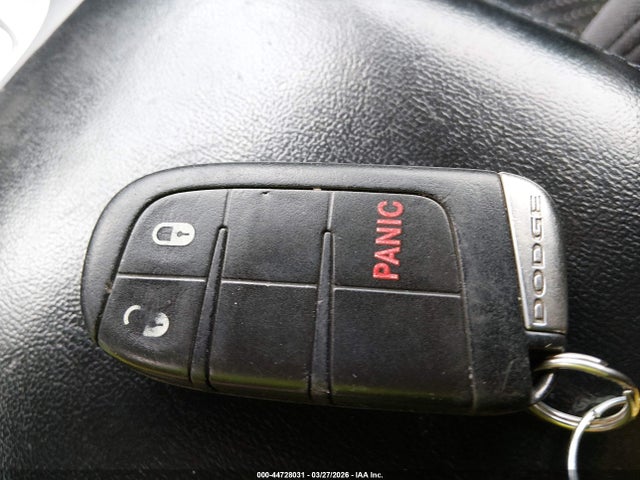 44728031 :رقم المزاد ، 3C4PDCBG4DT661733 vin ، 2013 Dodge Journey Sxt مزاد بيع