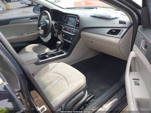 Hyundai SONATA SE 2019 5NPE24AF7KH748759 Image 5
