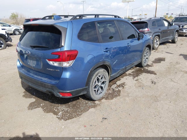 44728044 :رقم المزاد ، JF2SKAEC7NH465106 vin ، 2022 Subaru Forester Premium مزاد بيع