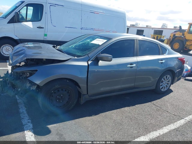 Nissan Altima 2.5 S 2018 1N4AL3AP5JC102845 Image 14