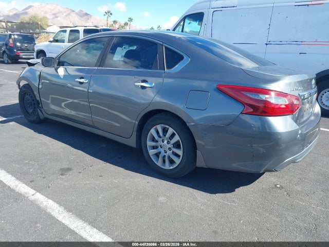Nissan Altima 2.5 S 2018 1N4AL3AP5JC102845 Image 3