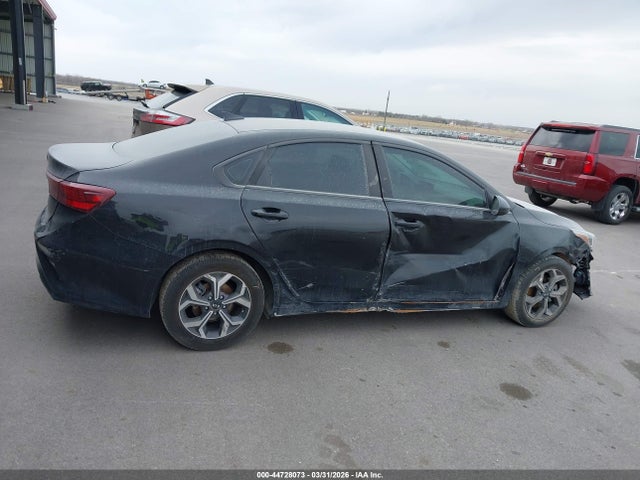 2019 Kia Forte Lxs მანქანა იყიდება აუქციონზე, vin: 3KPF24AD2KE064953, აუქციონის ნომერი: 44728073