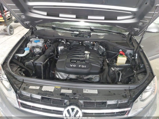Aukcja sprzedaży 2014 Volkswagen Touareg 3.6l Sport, vin: WVGEF9BP3ED015476, numer aukcji: 44728101