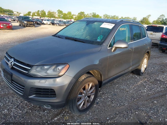 Aukcja sprzedaży 2014 Volkswagen Touareg 3.6l Sport, vin: WVGEF9BP3ED015476, numer aukcji: 44728101
