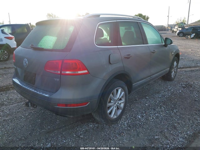 Aukcja sprzedaży 2014 Volkswagen Touareg 3.6l Sport, vin: WVGEF9BP3ED015476, numer aukcji: 44728101