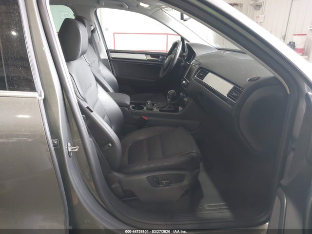 Aukcja sprzedaży 2014 Volkswagen Touareg 3.6l Sport, vin: WVGEF9BP3ED015476, numer aukcji: 44728101