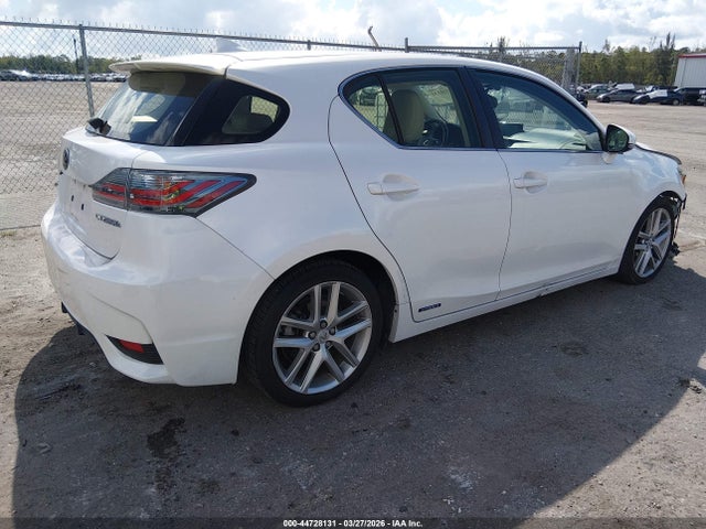 2015 LEXUS CT 200H JTHKD5BH7F2226223 Photo 3