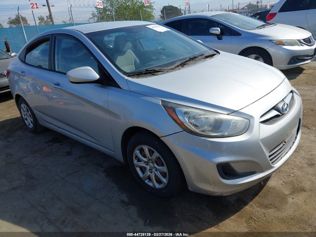 2013 HYUNDAI ACCENT KMHCT4AE3DU448703