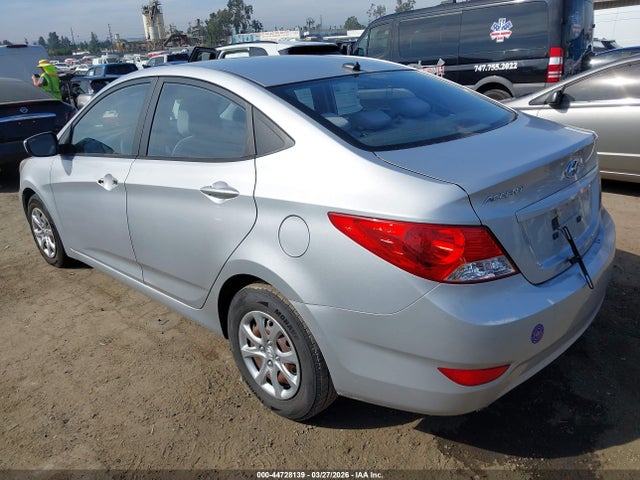2013 HYUNDAI ACCENT KMHCT4AE3DU448703 Photo 2