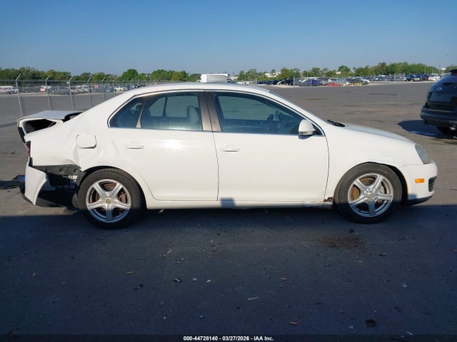 Продажа на аукционе авто 2009 Volkswagen Jetta Se, vin: 3VWRZ71K39M135549, номер лота: 44728140
