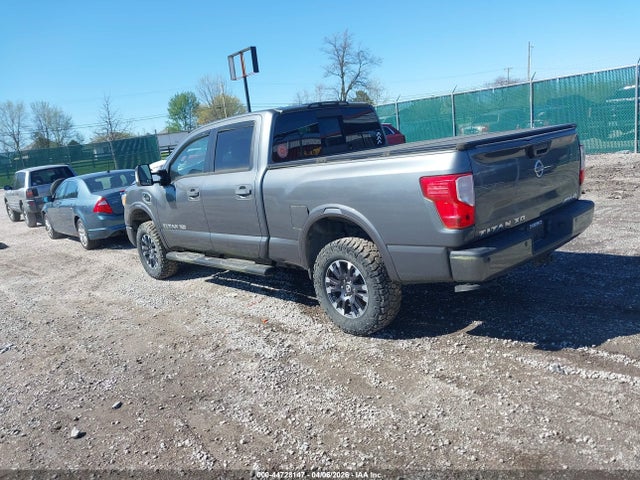 2017 NISSAN TITAN XD 1N6BA1F41HN508995 Photo 2
