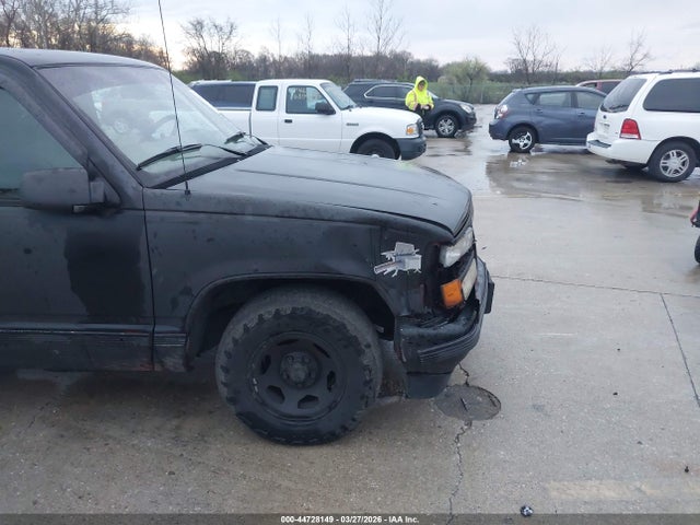 Продаж на аукціоні авто 1997 Gmc Sierra 1500 Sl Wideside, vin: 2GTEC19R7V1527677, номер лоту: 44728149