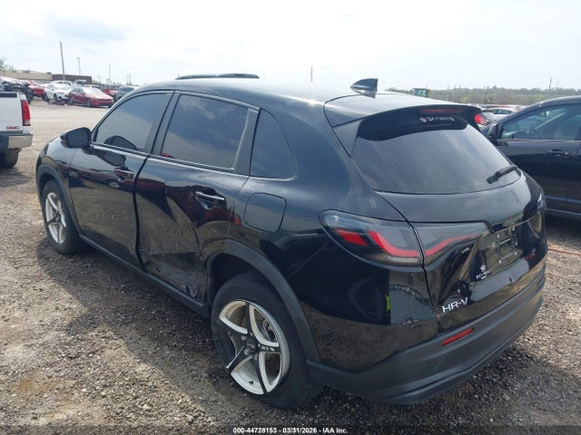 Auction sale of the 2023 Honda Hr-v Awd Lx, vin: 3CZRZ2H32PM740108, lot number: 44728153