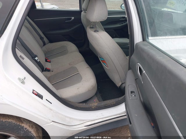 44728184 :رقم المزاد ، 5NPEG4JA4MH116780 vin ، 2021 Hyundai Sonata Se مزاد بيع