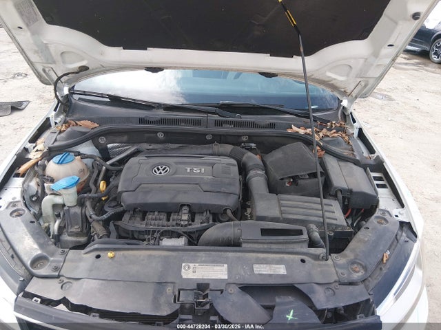 44728204 :رقم المزاد ، 3VWB17AJ5GM287359 vin ، 2016 Volkswagen Jetta 1.8t Sport مزاد بيع