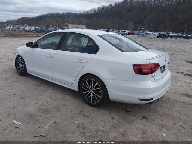 44728204 :رقم المزاد ، 3VWB17AJ5GM287359 vin ، 2016 Volkswagen Jetta 1.8t Sport مزاد بيع