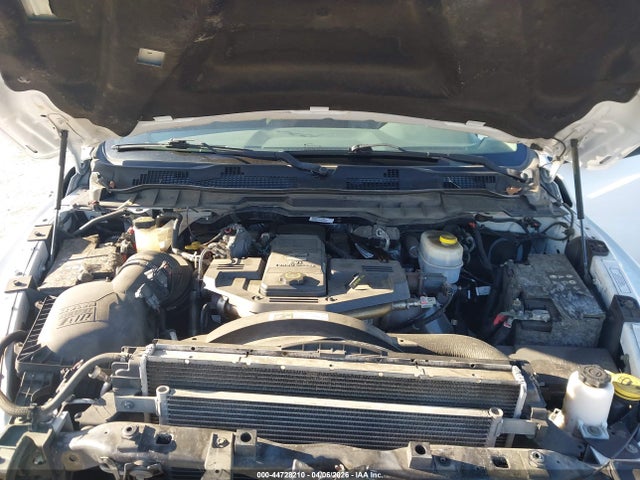 2016 RAM 2500 3C6UR5CL7GG129277 Photo 9