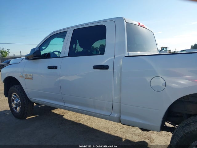 Продажа на аукционе авто 2016 Ram 2500 Tradesman, vin: 3C6UR5CL7GG129277, номер лота: 44728210