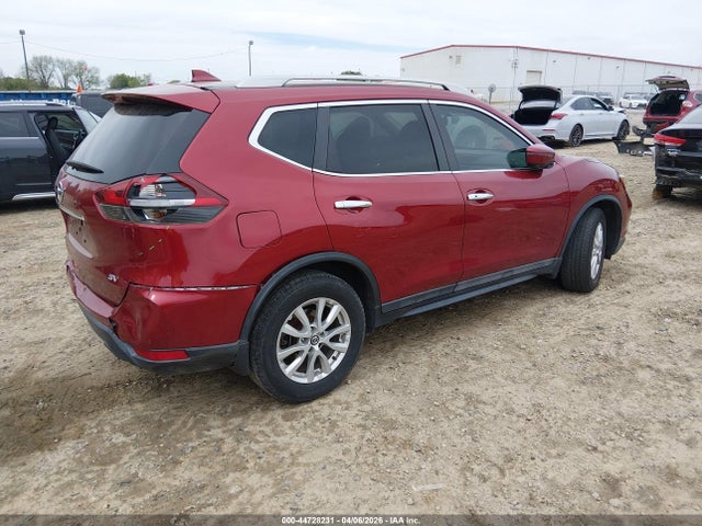 44728231 :رقم المزاد ، 5N1AT2MT9JC789725 vin ، 2018 Nissan Rogue Sv مزاد بيع