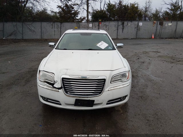 44728235 :رقم المزاد ، 2C3CCAKG0DH556741 vin ، 2013 Chrysler 300c Awd مزاد بيع
