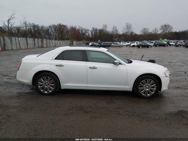 44728235 :رقم المزاد ، 2C3CCAKG0DH556741 vin ، 2013 Chrysler 300c Awd مزاد بيع