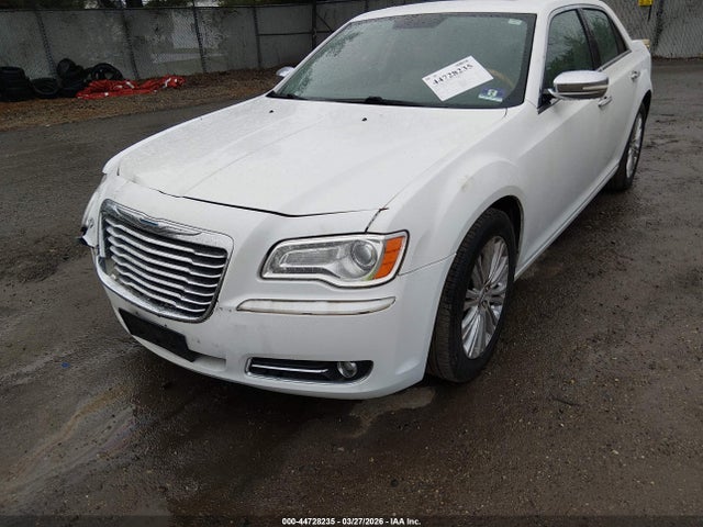 44728235 :رقم المزاد ، 2C3CCAKG0DH556741 vin ، 2013 Chrysler 300c Awd مزاد بيع