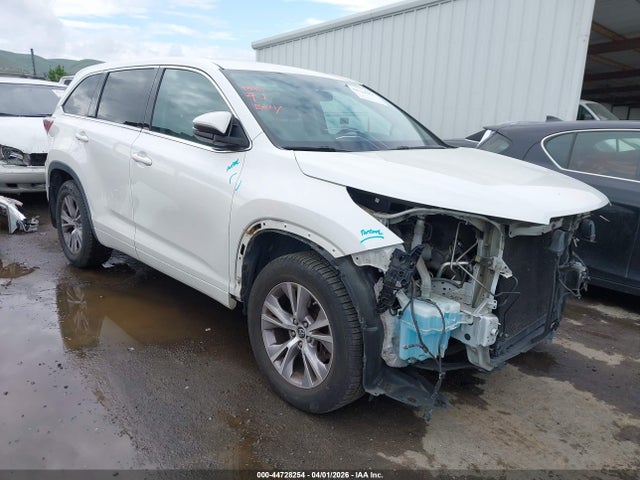 2016 5TDBKRFH1GS261942 главное изображение
