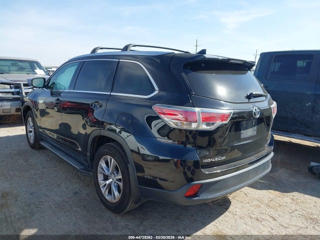 2015 TOYOTA HIGHLANDER 5TDKKRFH4FS096418 Photo 2