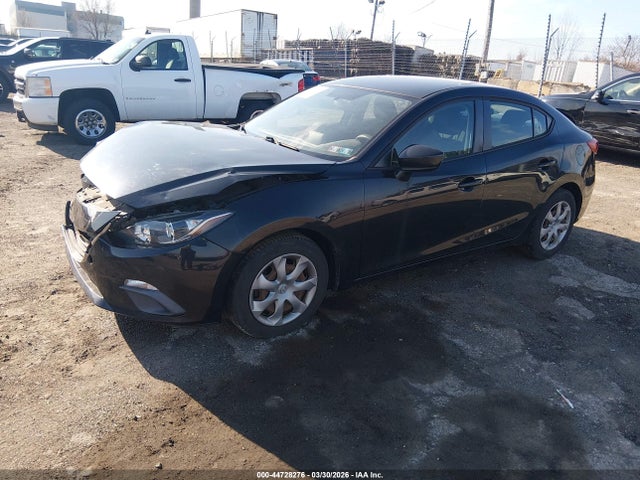 3MZBM1U72FM160121 Mazda MAZDA3