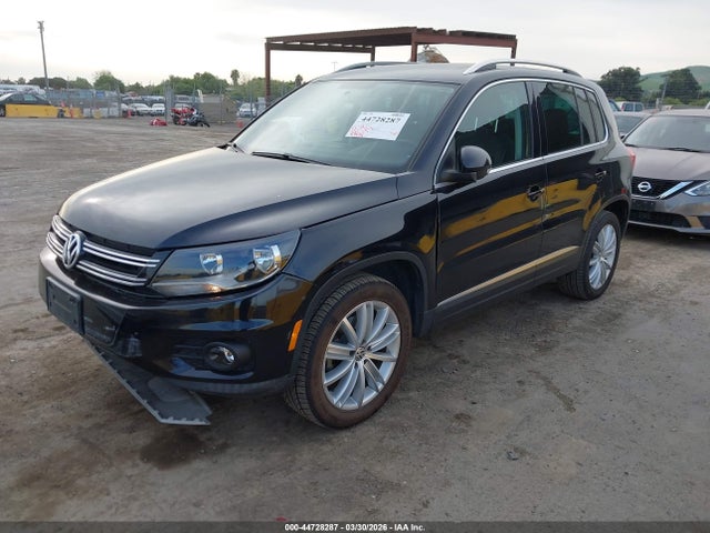 2012 VOLKSWAGEN TIGUAN WVGBV7AXXCW597217 Photo 1