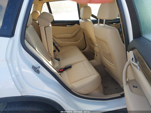 Продаж на аукціоні авто 2015 Bmw X1 Sdrive28i, vin: WBAVM1C57FV498925, номер лоту: 44728318