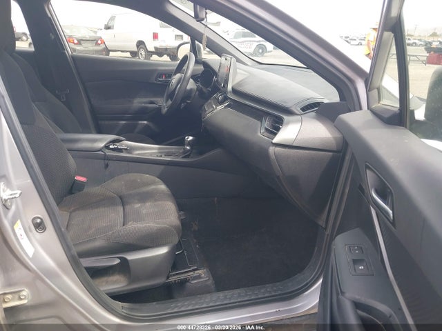Toyota C-HR LE 2019 JTNKHMBX0K1032801 Image 5