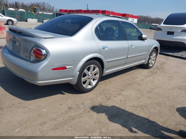 44728328 :رقم المزاد ، JN1DA31A33T413768 vin ، 2003 Nissan Maxima Gle مزاد بيع