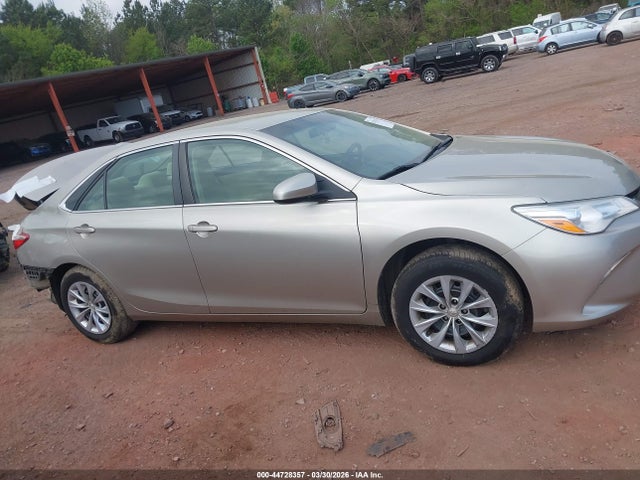 2017 Toyota Camry Le მანქანა იყიდება აუქციონზე, vin: 4T1BF1FK7HU755314, აუქციონის ნომერი: 44728357