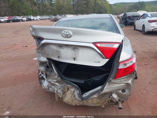 2017 Toyota Camry Le მანქანა იყიდება აუქციონზე, vin: 4T1BF1FK7HU755314, აუქციონის ნომერი: 44728357