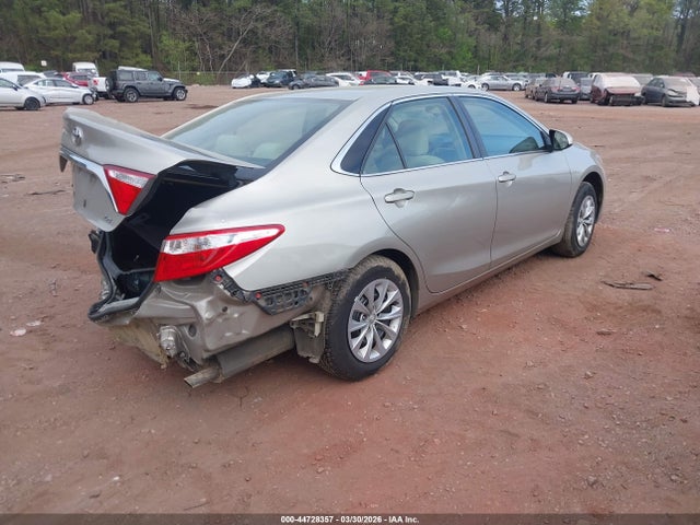 2017 Toyota Camry Le მანქანა იყიდება აუქციონზე, vin: 4T1BF1FK7HU755314, აუქციონის ნომერი: 44728357