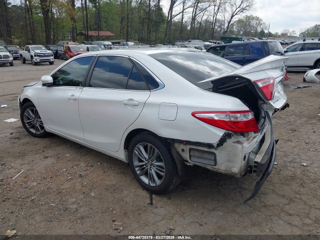 Aukcja sprzedaży 2015 Toyota Camry Se, vin: 4T1BF1FK1FU070304, numer aukcji: 44728379