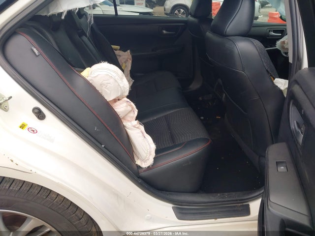 Aukcja sprzedaży 2015 Toyota Camry Se, vin: 4T1BF1FK1FU070304, numer aukcji: 44728379