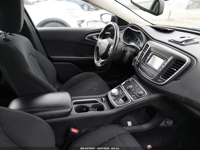 Продаж на аукціоні авто 2015 Chrysler 200 Limited, vin: 1C3CCCAB0FN562261, номер лоту: 44728381