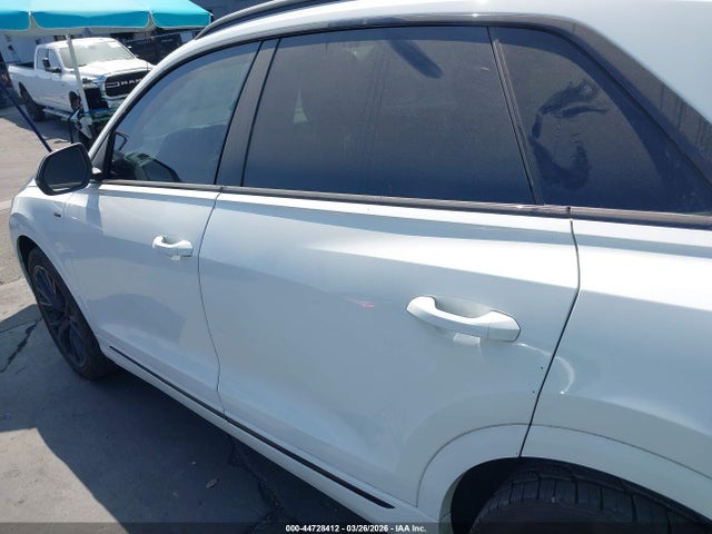 2019 Audi Q8 55 Premium მანქანა იყიდება აუქციონზე, vin: WA1EVAF14KD039015, აუქციონის ნომერი: 44728412