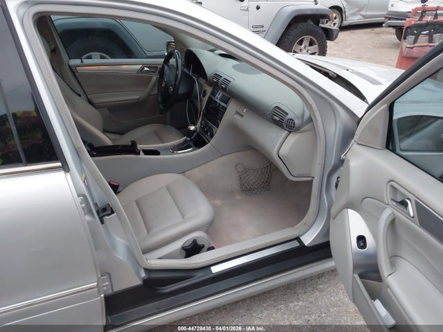 2006 Mercedes-benz C 230 Sport მანქანა იყიდება აუქციონზე, vin: WDBRF52HX6F803148, აუქციონის ნომერი: 44728430