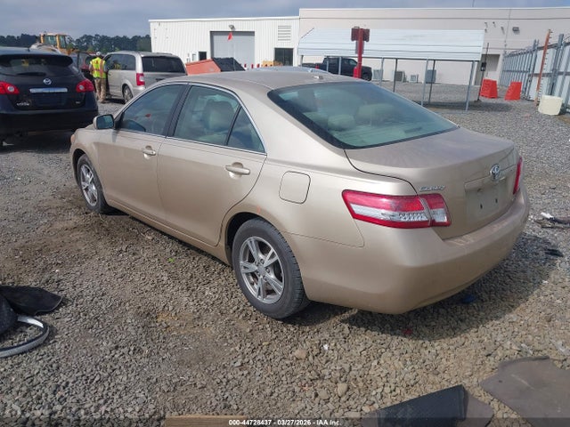 44728437 :رقم المزاد ، 4T1BF3EK5BU166038 vin ، 2011 Toyota Camry Le مزاد بيع