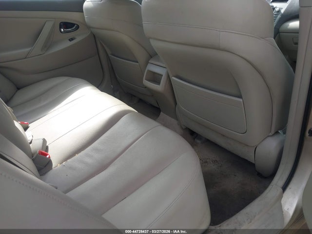 44728437 :رقم المزاد ، 4T1BF3EK5BU166038 vin ، 2011 Toyota Camry Le مزاد بيع